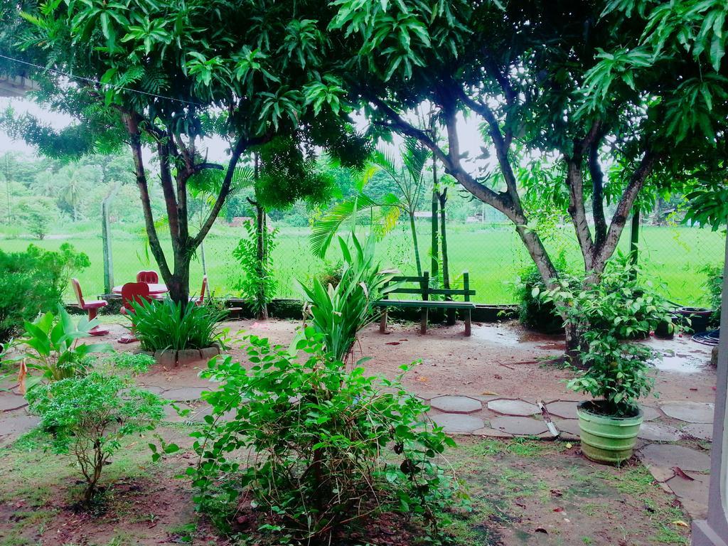 Hansika Guest Inn Buttala Exterior foto